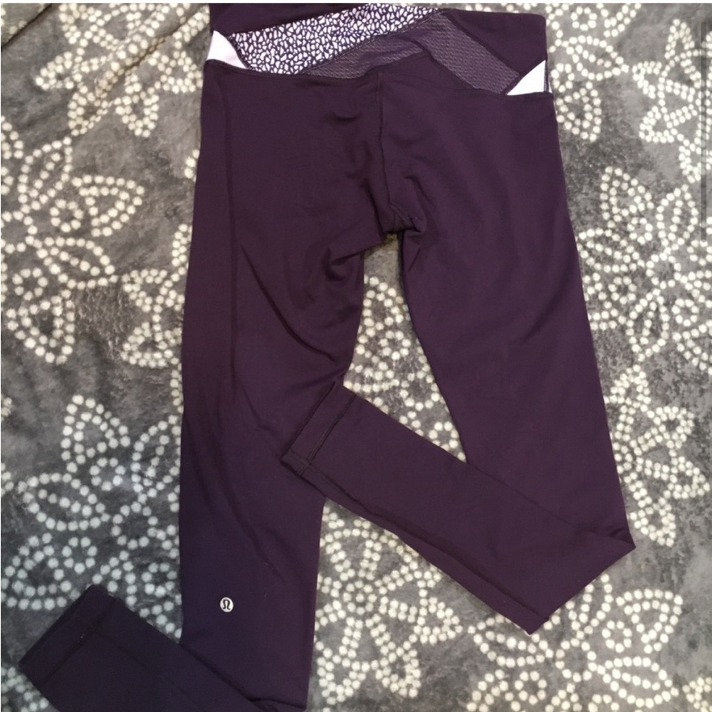 LULULEMON LEGGINGS SIZE 8